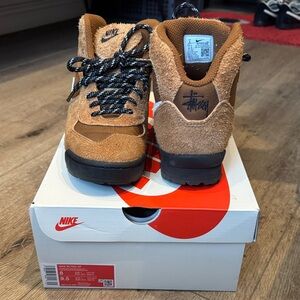 Nike Air Baltoro SP x Stüssy Size 8 Men’s